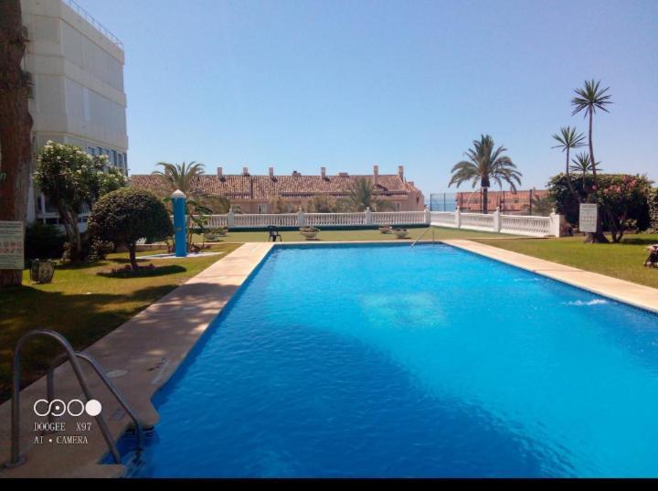 Apartament Los Cisnes Beach Studio 100M Playa Benalmádena Zewnętrze zdjęcie